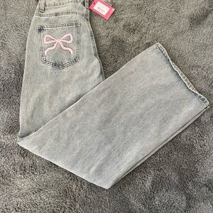 Edikted Light Gray Jeans with Pink Bow Detail